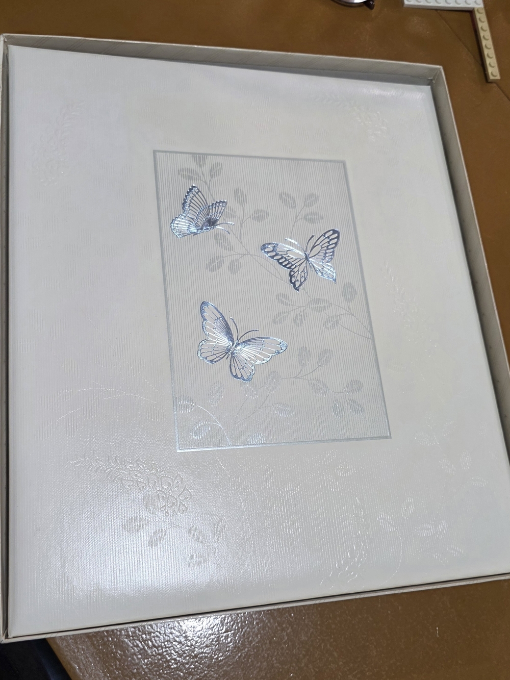 Vintage 1983 Hallmark Photo Album Scrapbook Unused In Box White Silver Butterfly